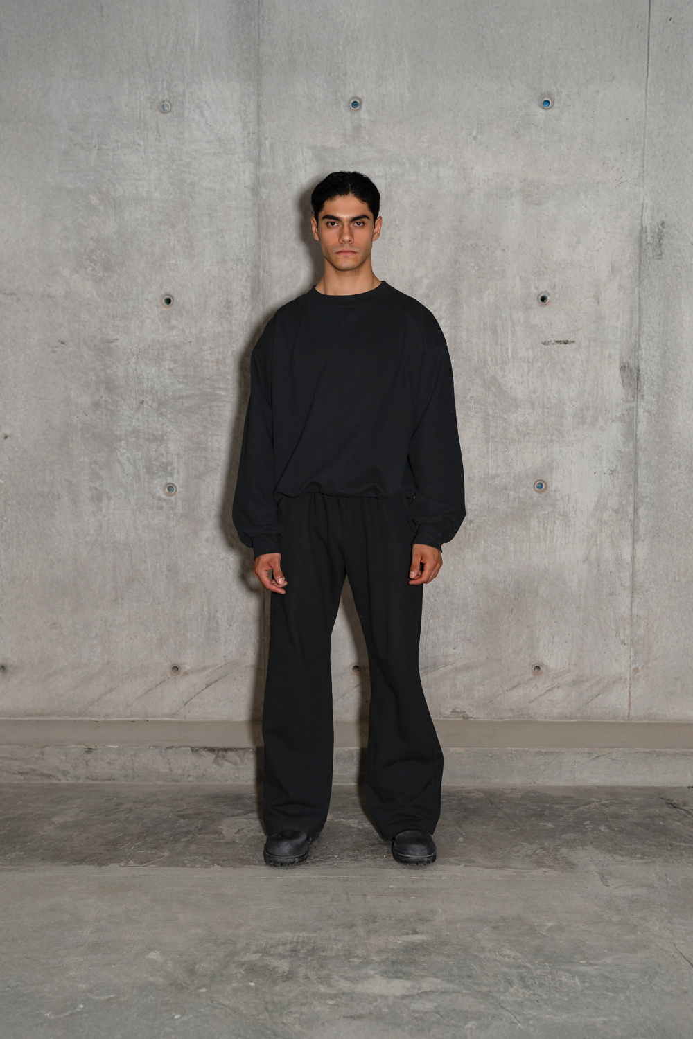 Vantablack Crewneck 450 GSM