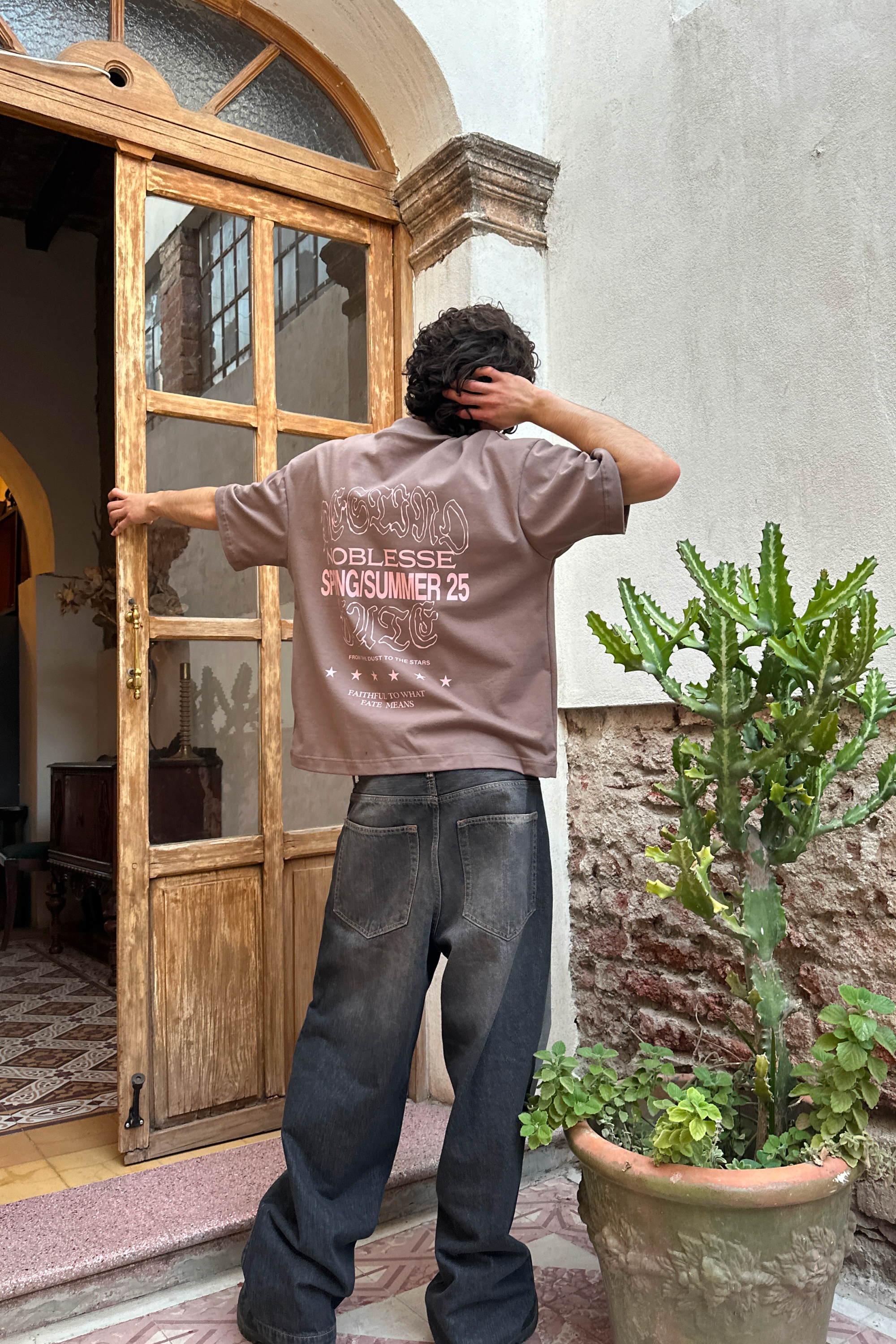 Noblesse Tee Taupe